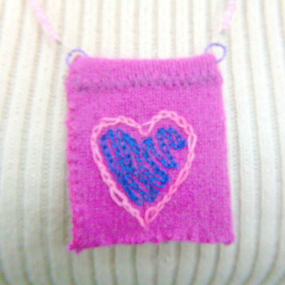 🔖 Thought Pouch inspiration pendant dancing on